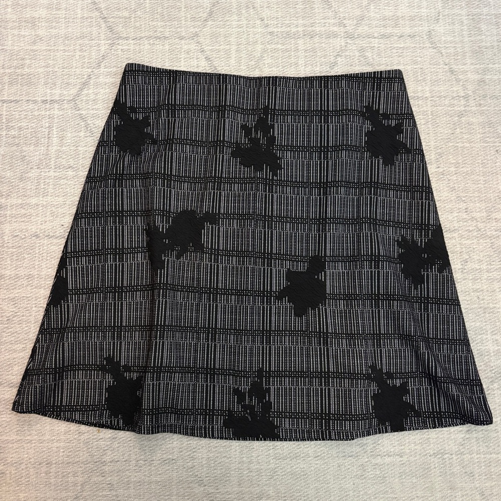 Margaret M Black and Gray Patterned Skirt - Picture 7 of 7